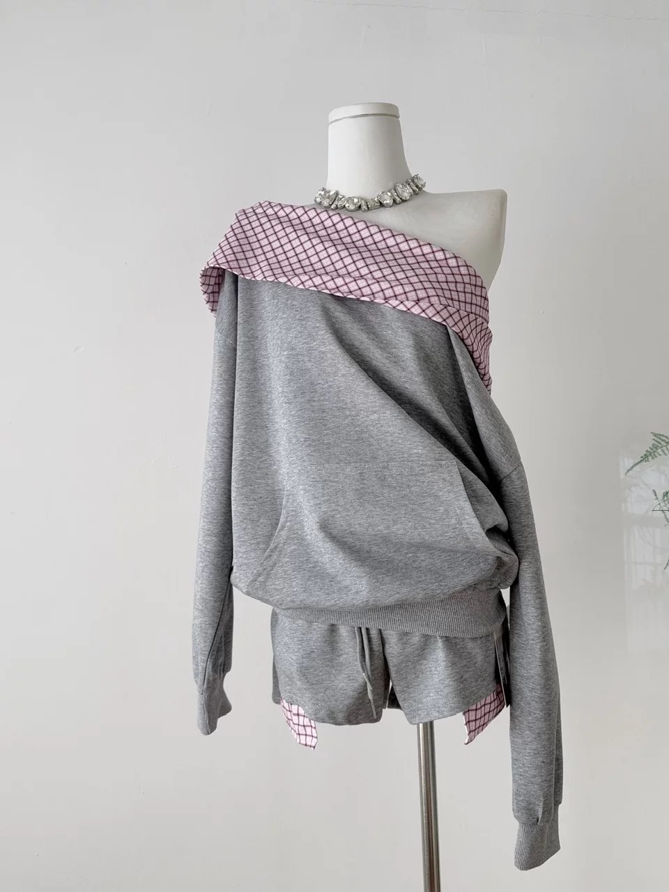 No office today set STP142 images